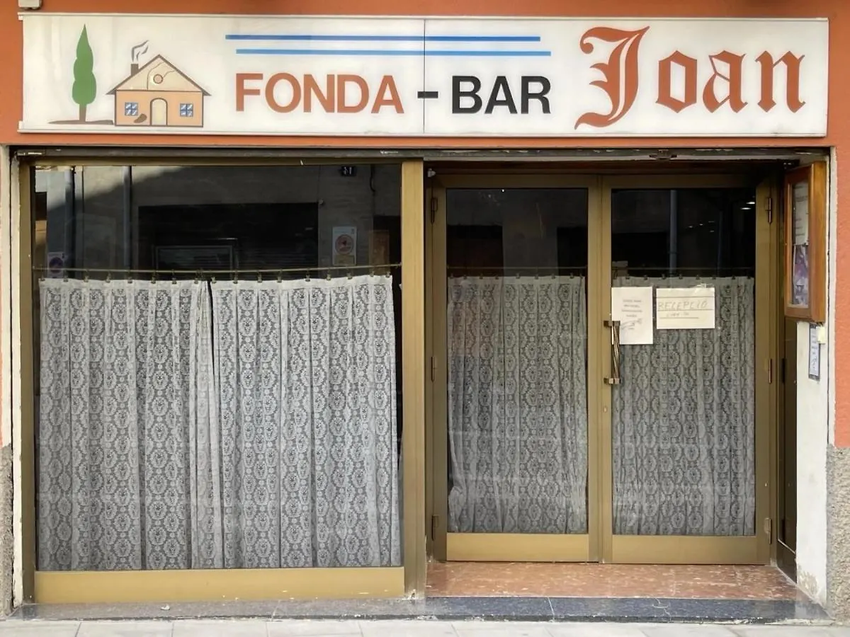 Гостевой дом Отель Fonda Joan Санта-Колома-де-Фарн